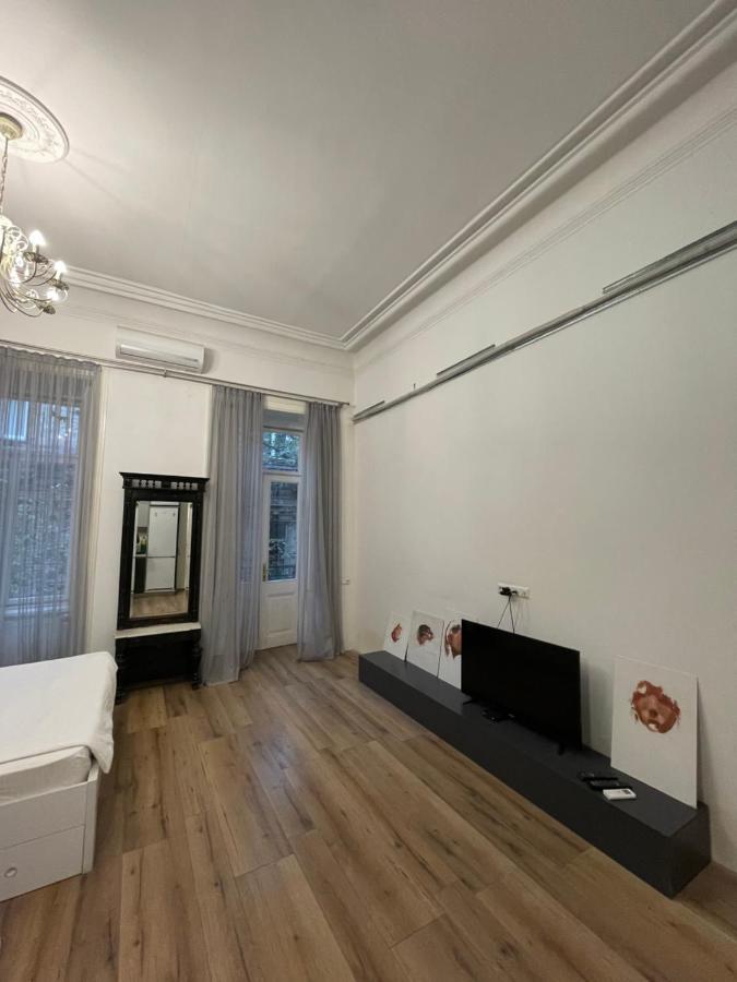 Downtown Room Τυφλίδα Εξωτερικό φωτογραφία